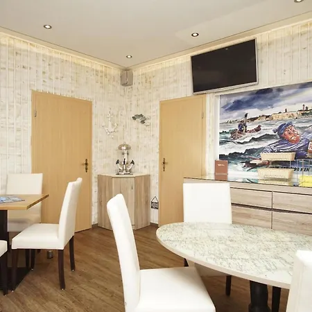 01 Inklusive Frühstück Vom Büffet Hotel *