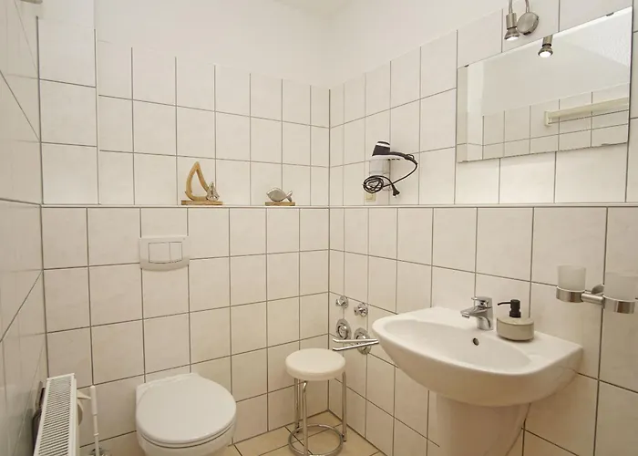 01 Inklusive Frühstück Vom Büffet * Ralswiek